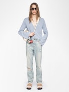 Cardigan Nolly - Cardigan col V boutonné avec poche plaquées à l'avant.