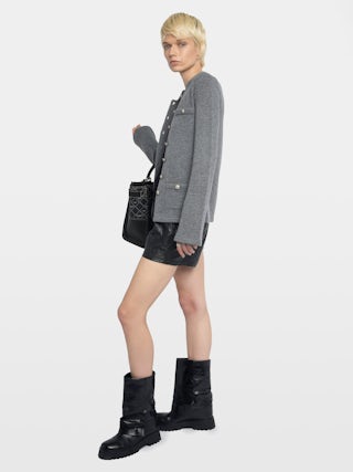 Cardigan Lucy - Veste cardigan boutonné avec poche plaquées.