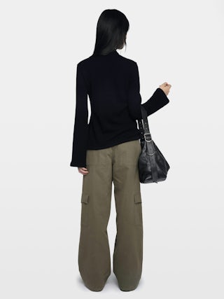 Cardigan Lucy - Veste cardigan boutonné avec poche plaquées.