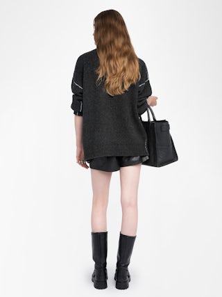 Arpa Wool Cardigan - V-neck buttoned cardigan with embroidery at the front.