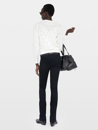 Cardigan Manala - Cardigan col V boutonné en pointelle.