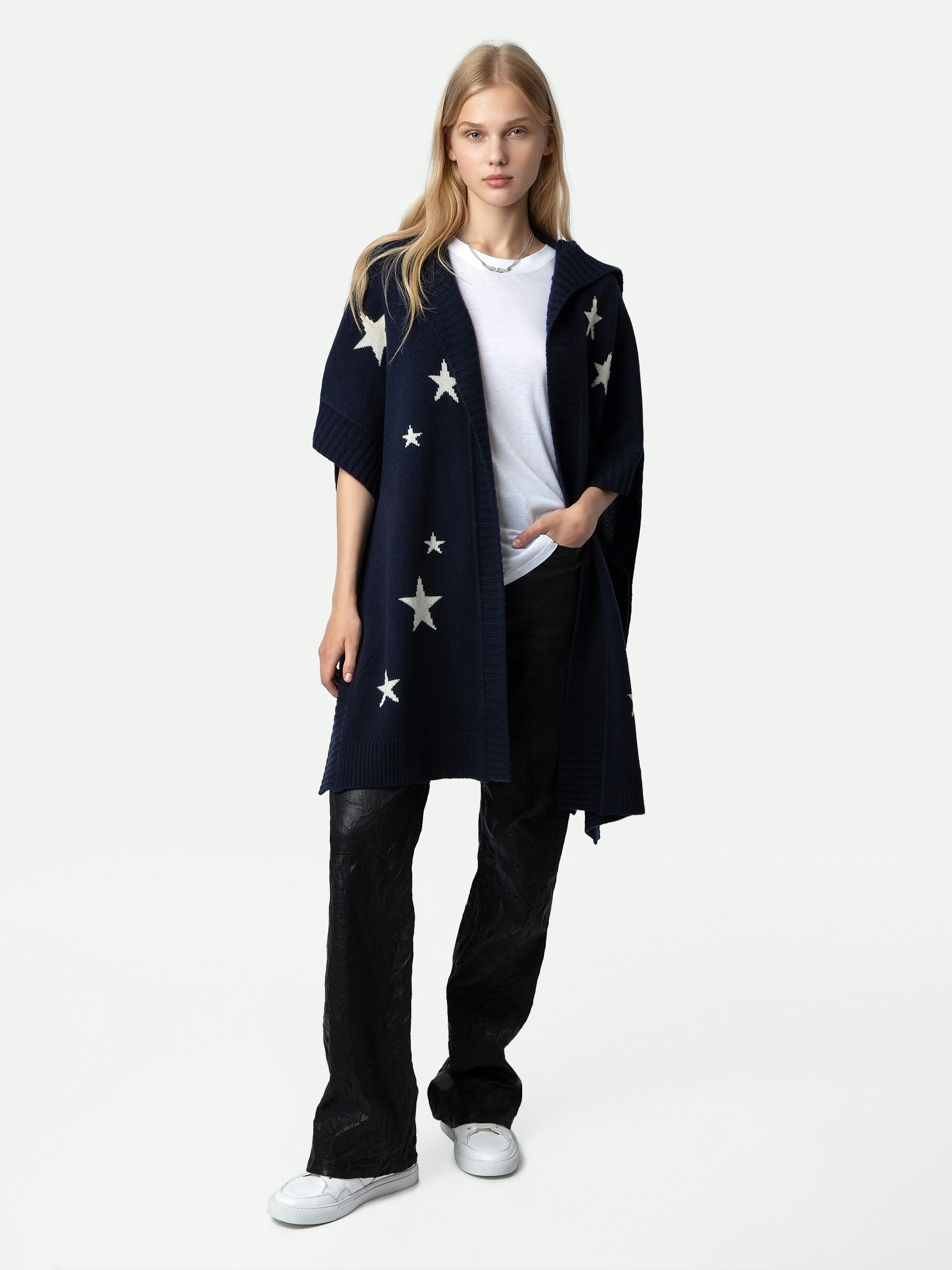 Gilet Inna Stars Cachemire - Gilet manteau long en cachemire bleu marine orné de motifs étoiles en jacquard intarsia.