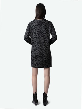 Robe Malia 100% Cachemire - Robe courte en cachemire gris imprirmé léopard.