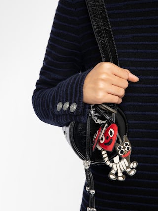 Kleid Maltyd - Kleid mit Rundhalsausschnitt und langen Ärmeln, gestreift mit Knöpfen.