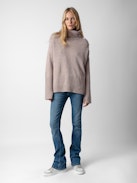 Maglione Alma 100% Cachemire - Maglione in 100% cachemire rosa pallido con collo alto, maniche lunghe e bottoni sulla spalla.