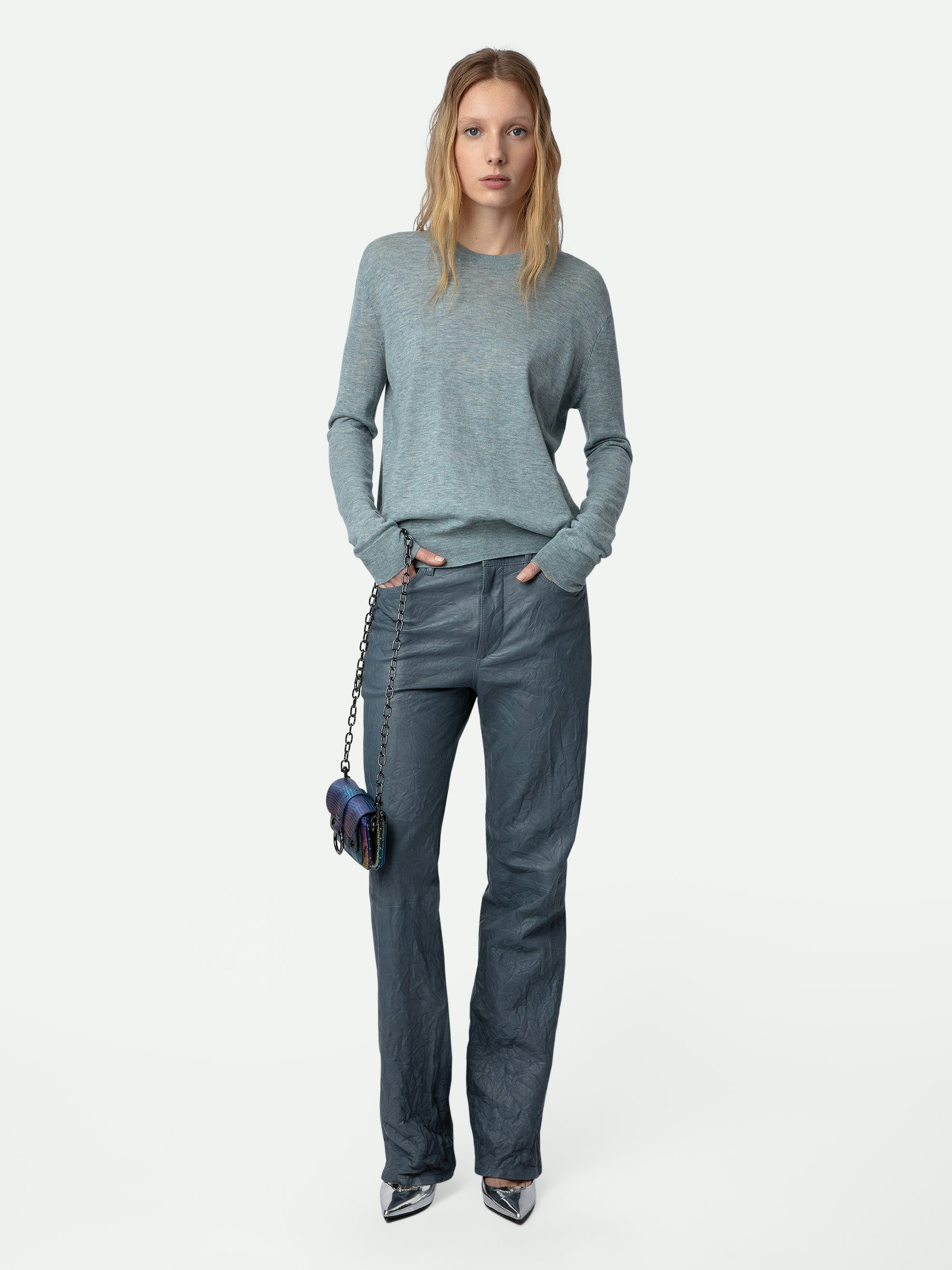 Life Jumper 100% Cashmere - Blue 100% cashmere long-sleeved jumper with openwork wings on the back.