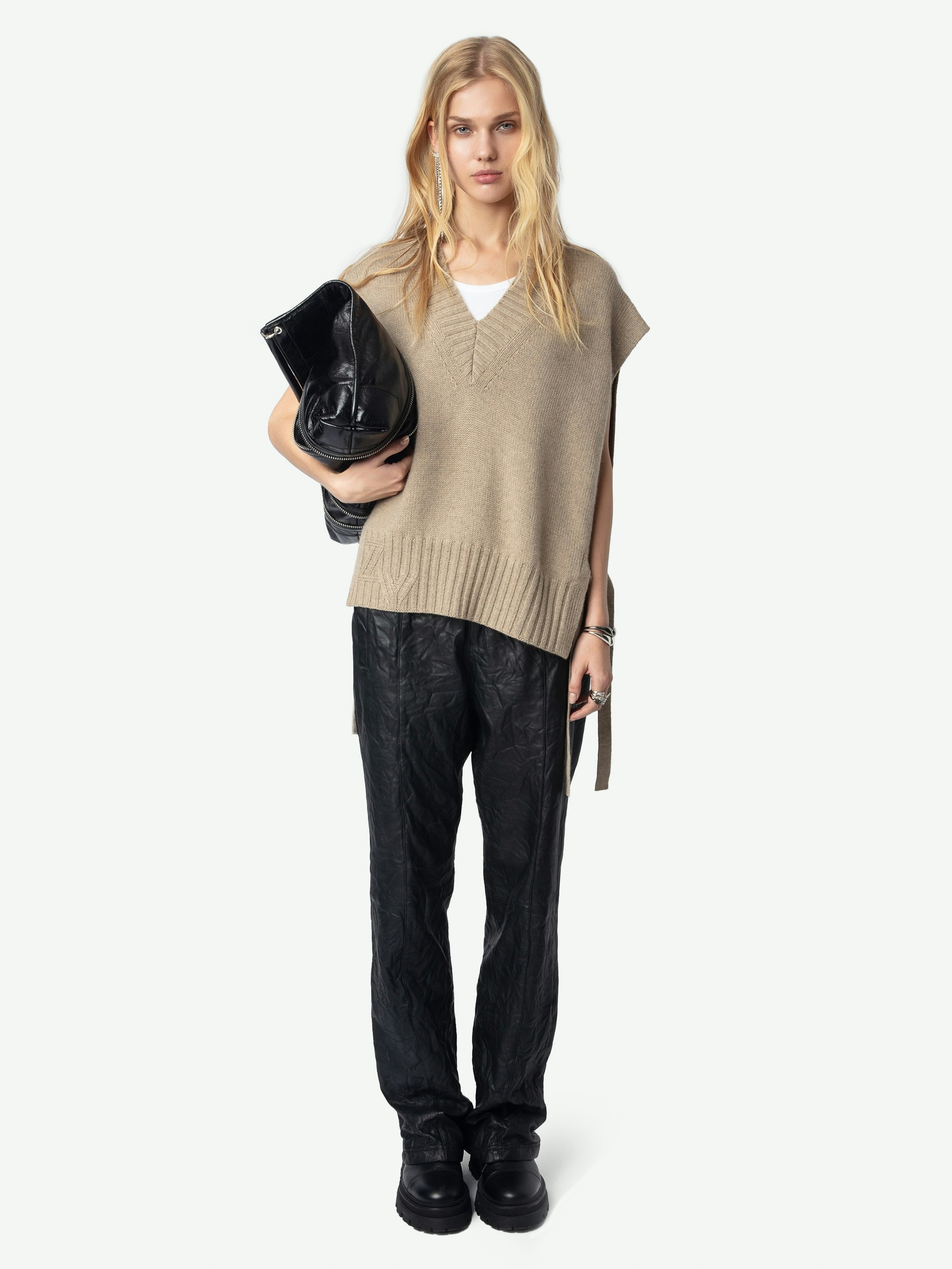 Maddy Jumper 100% Cashmere - Light brown 100% cashmere sleeveless V-neck jumper with tie detailing.