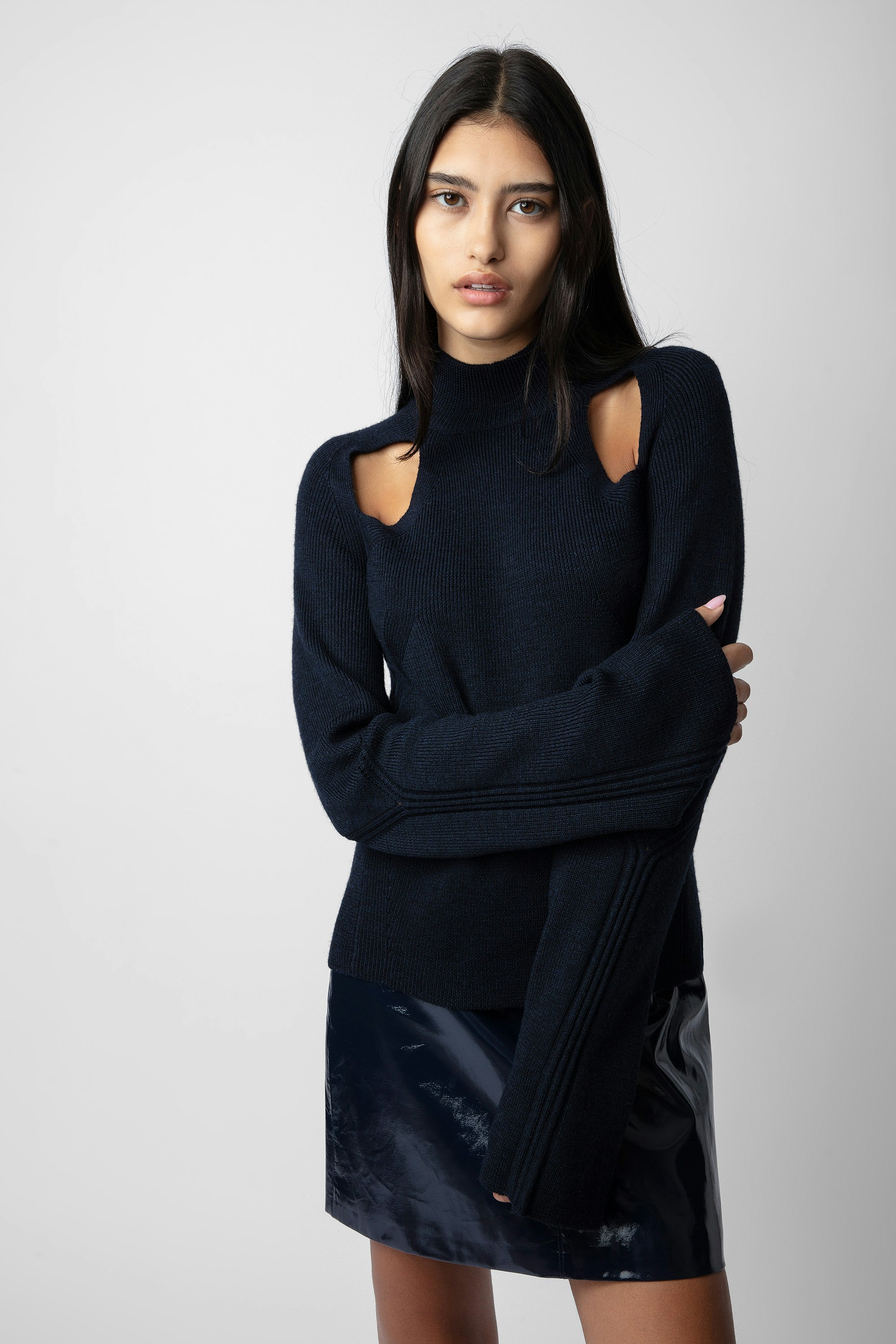 Micky Jumper - Women’s navy blue merino wool jumper with cut-outs on the shoulders and overstitching.