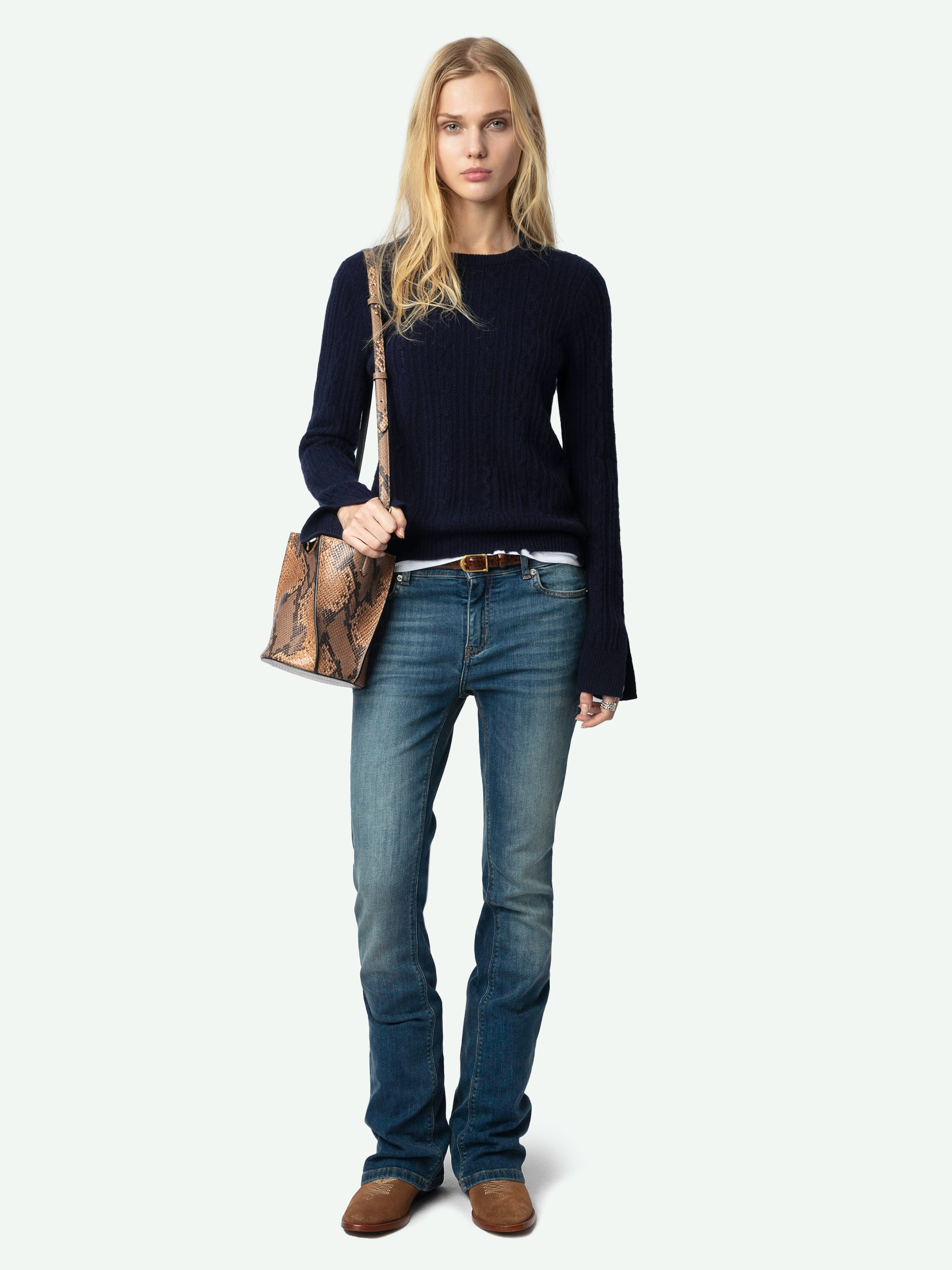 Jonasson Jumper 100% Cashmere - Navy blue 100% cashmere jumper with long sleeves, split cuffs, and cable knit details.