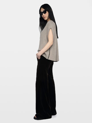 Darcy Jumper - Sleeveless jumper with round neck and contrasting outside linking on the sides.