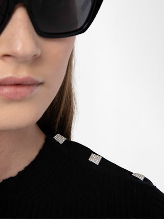 Fobee Sweater - Round neck sweater with jewel buttons and 3/4 sleeves.