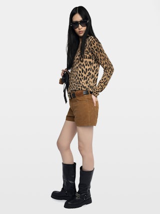 Rivy Cashmere Sweater - V-neck long-sleeved sweater with all-over leopard print.