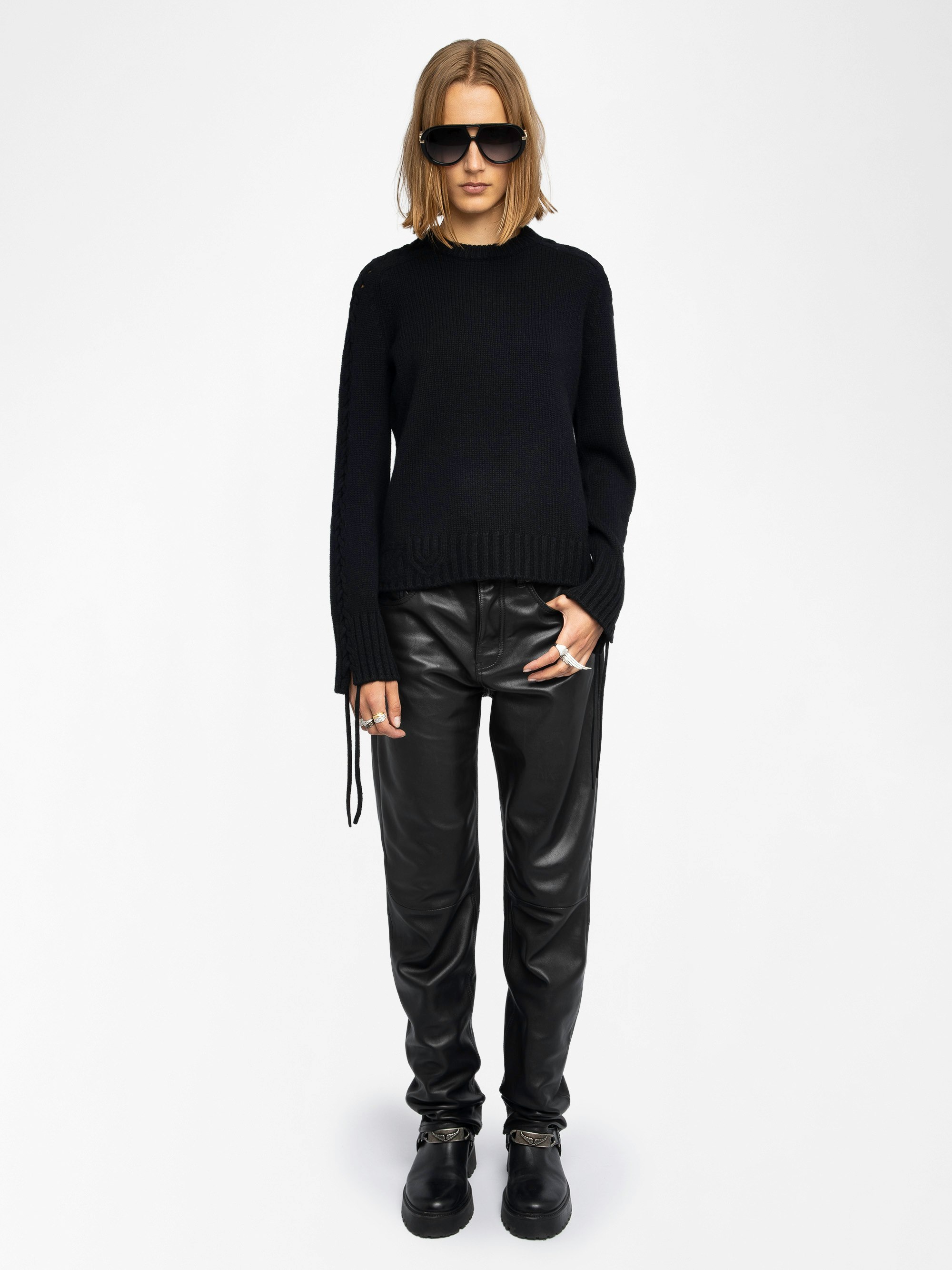 Malty Jumper - Round neck jumper with lacing.