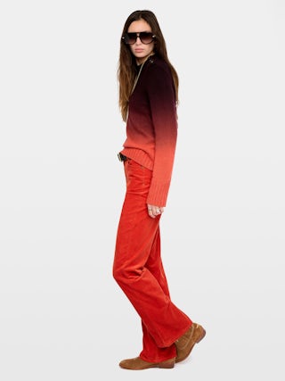 Malty Jumper 100% Cashmere - Round neck jumper with collar opening with wing buttons and dip dye effect.