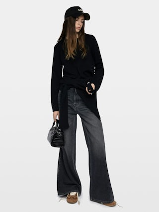 Jumper Cara - Round neck jumper with leather patch.