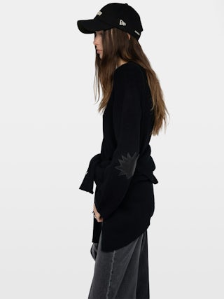 Jumper Cara - Round neck jumper with leather patch.