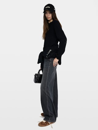 Jumper Cara - Round neck jumper with leather patch.