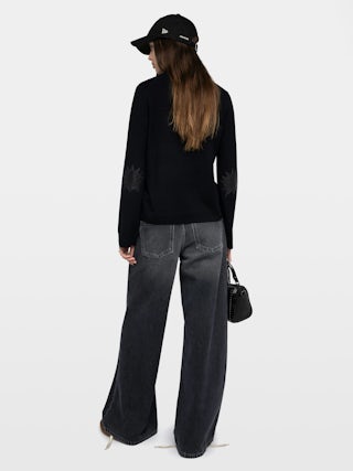 Jumper Cara - Round neck jumper with leather patch.