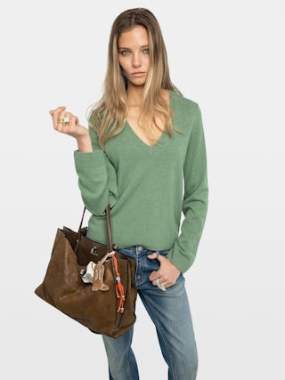 Vera Jumper - V-neck jumper with leather patch.