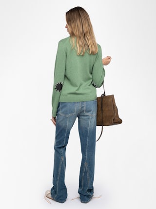 Pull Vera - Pull col v avec patch en cuir.