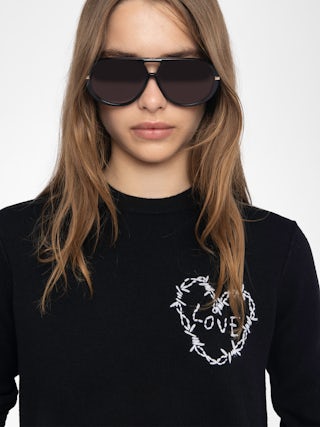 Kendy Embroidered Cashmere Sweater - Sweater with round neck and heart embroidery on the front.