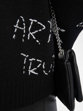 Baba Embroidered Wool Sweater - Sweater with round neckline and hand embroideries all over.