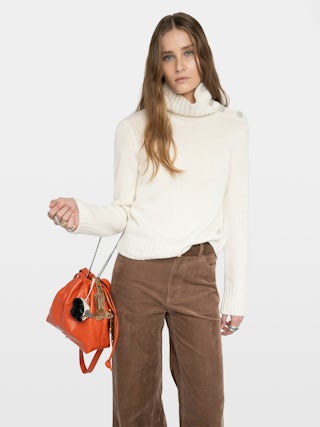 Pull Nalma 100% Cachemire - Pull col roulé bouton bijoux.