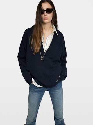 Maglione Swyny - Maglia oversize con scollo a V e ricamo a mano sul fondo.