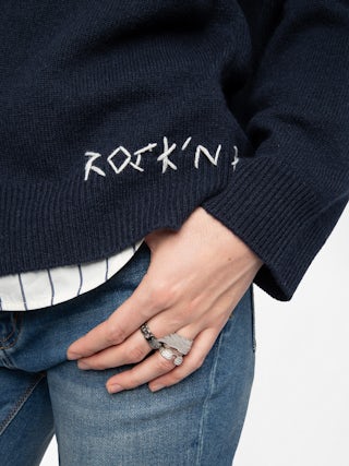 Pull Swyny - Pull oversize col V avec broderie main au bas de corps.