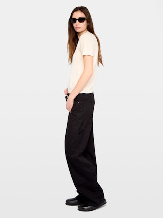 Idal Cashmere Sweater - Sleeveless sweater with round neckline featuring intarsia and rhinestones.