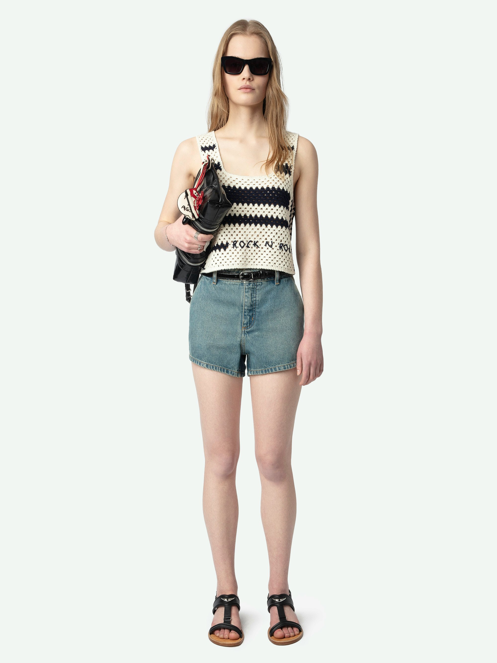 Top Dillie - Sleeveless crochet top with embroidery.