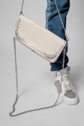 Pochette Rock Mirror - Pochette da donna in pelle di agnello beige borchiata, donna