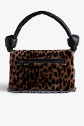 Borsa Rocky Eternal Leopardata - Borsa in pelle marrone shearling stampa leopardata con tracolla annodata, catena e charm ali da donna.