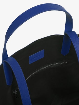 Z Shopper XL Monogram Bag - Z Shopper XL monogram bag in coated canvas with double handles and interior pocket.