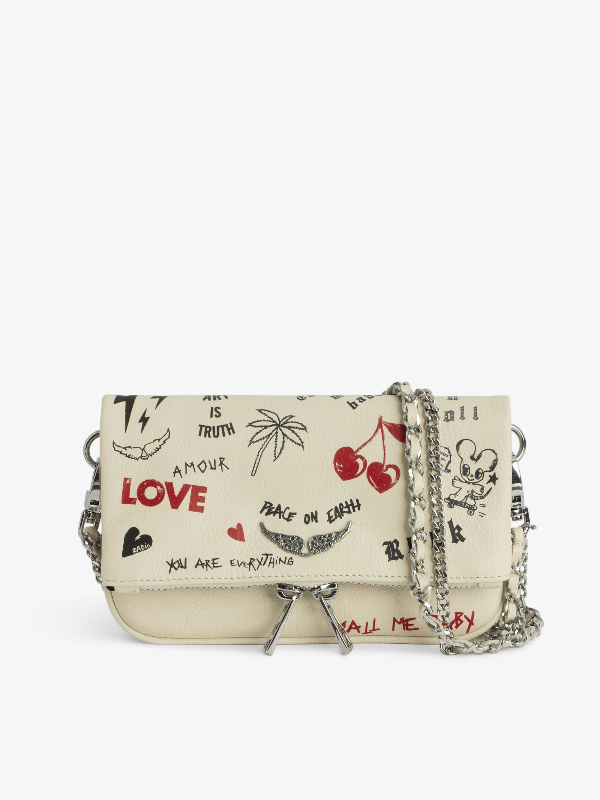 Rock Nano Tasche - Pochette aus genarbtem Leder Love Tag mit Signature-Metallflügeln und Strassverzierung.