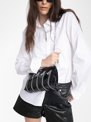 Sunny Mood Zip Bag - Small multi-zip bag in crinkled patent leather with adjustable chain and signature wings.