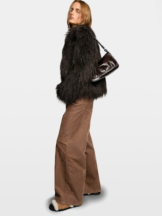 Le Zouzou Vintage Patent Bag - Small patent leather bag with vintage effect, adjustable shoulder strap and signature wings.