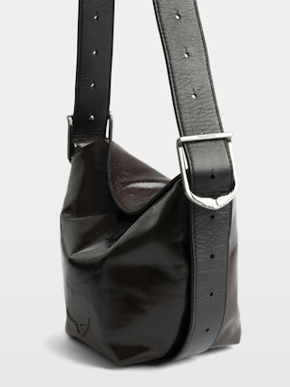 Borsa Baby Jane Vintage Patent - Borsa in pelle verniciata effetto vintage, con tracolla regolabile e firma ali in rilievo.