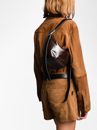 Baby Jane Vintage Patent Bag - Vintage-effect patent leather bag with adjustable shoulder strap and embossed wings signature.