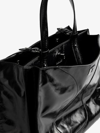 Jack Vintage Patent Bag - Vintage-effect leather bag adorned with a signature clasp, featuring two compartments, a handle and an adjustable strap.