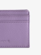 ZV Pass Kartenhalter - Violettes Kartenetui aus genarbtem Leder mit strassverziertem Flügel-Charm.