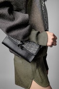 Borsa a portafoglio ZV Initiale Le Long Unchained - Portafoglio con catena in pelle & jacquard ZV Initiale donna