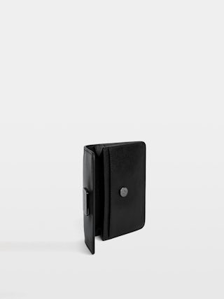 Wallet Le Cecilia - Leather wallet with flap.