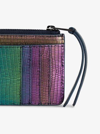 Porte-Cartes ZV Card - Porte-cartes en cuir métallisé embossé effet iguane orné d'un charm ailes à strass.