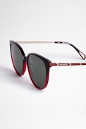 Studs Sunglasses - Unisex bio-acetate sunglasses in red with green lenses