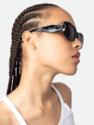 ZV23H3 Sunglasses - Unisex black rectangular sunglasses with wings on the unstructured temples.