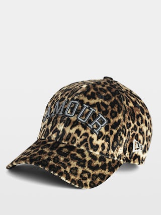 New Era x ZV Kappe Velours - New Era x Zadig Kappe aus Samt mit Leopardenmuster.