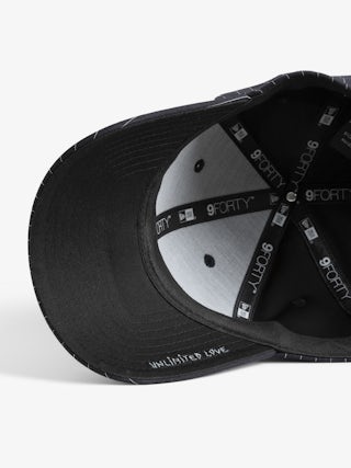 New Era x ZV Zadig Cap - New Era x Zadig&Voltaire striped cap with Zadig embroidery.