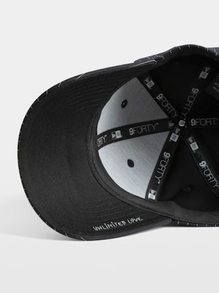 New Era x ZV Zadig Cap - New Era x Zadig&Voltaire striped cap with Zadig embroidery.