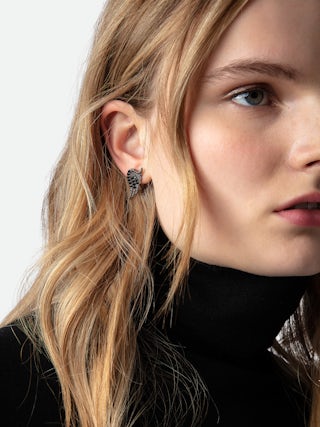Boucles D'Oreilles Rock - Boucles d'oreilles en laiton argenté avec ailes ornées de strass.